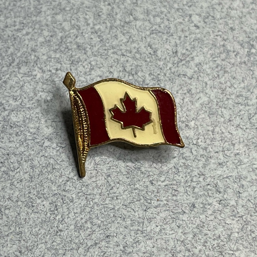 Canadian Flag Maple Leaf Lapel Pin Vintage Czechoslovak
